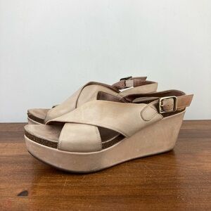 Chocolat Blu Wink Tan Leather Wedge Criss Cross Sandals Platform Women’s 10.